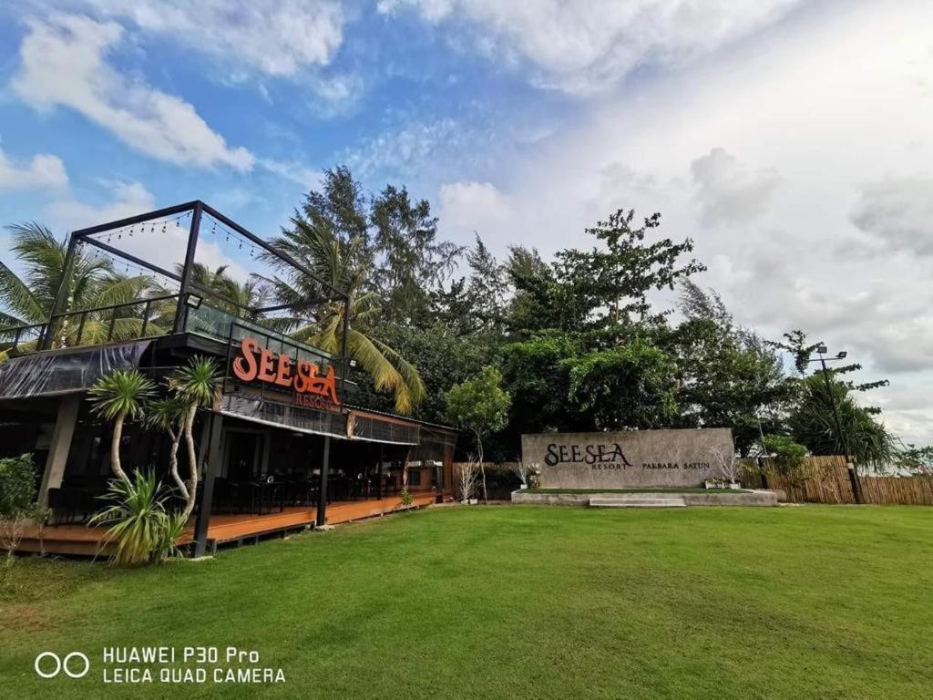 Seesea Resort Satun Bagian luar foto